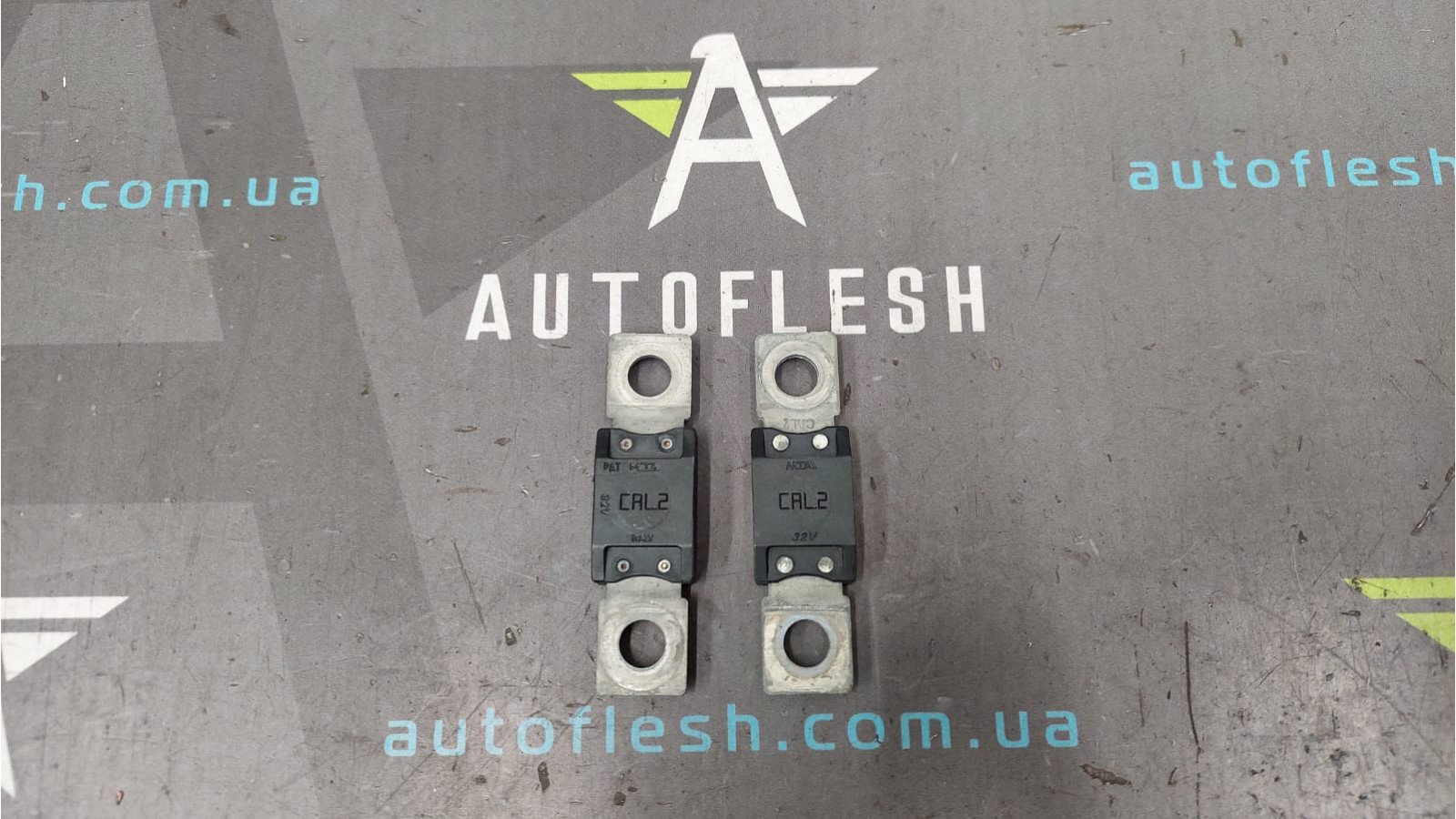 Предохранитель CAL.2 32V, 8200177920, 8200177919 Renault рено бу Предохранитель CAL.2 32V, 8200177920, 8200177919 Renault рено бу
